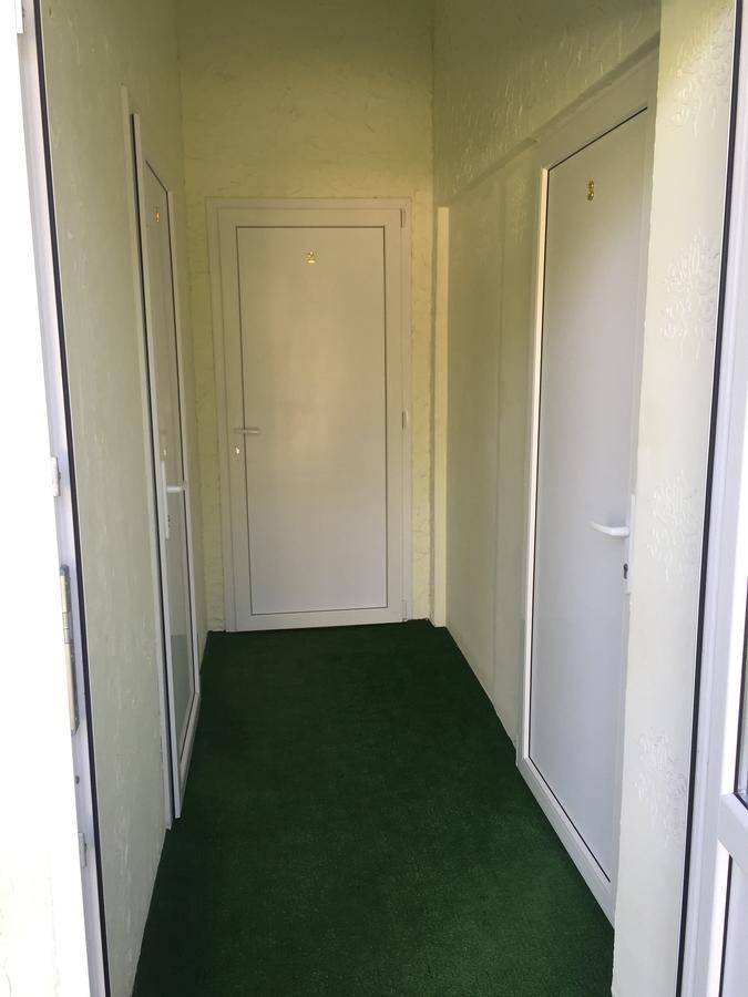 פיזונדה Guest House Inkit מראה חיצוני תמונה