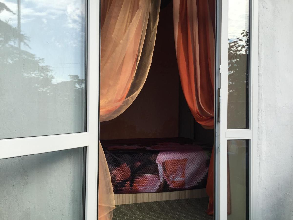 פיזונדה Guest House Inkit מראה חיצוני תמונה