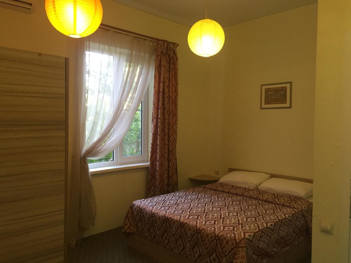 פיזונדה Guest House Inkit מראה חיצוני תמונה