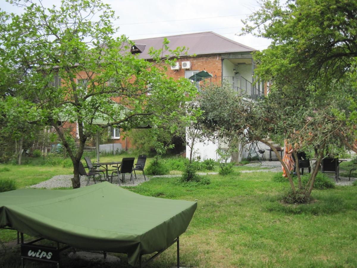 פיזונדה Guest House Inkit מראה חיצוני תמונה