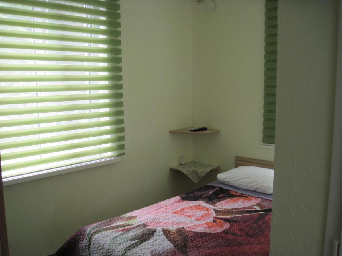 פיזונדה Guest House Inkit מראה חיצוני תמונה