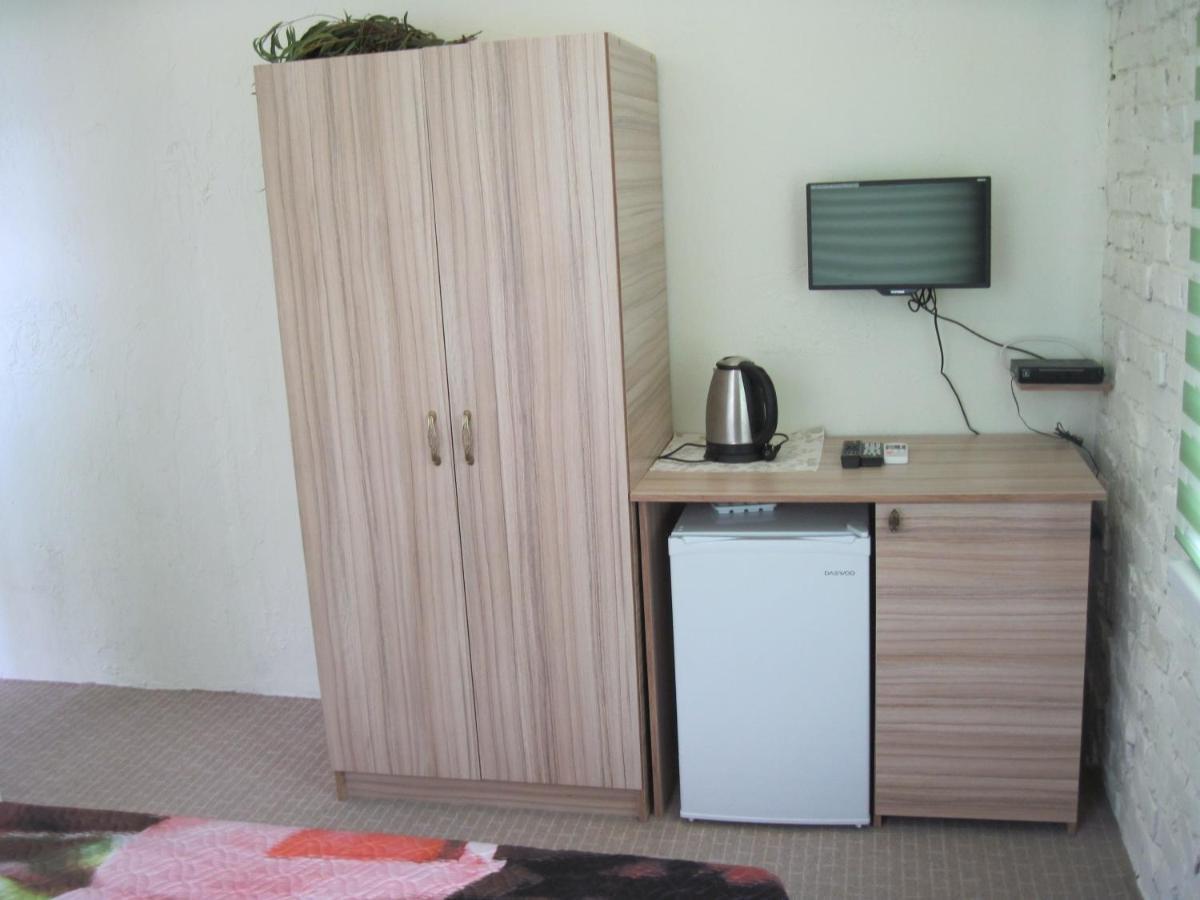 פיזונדה Guest House Inkit מראה חיצוני תמונה